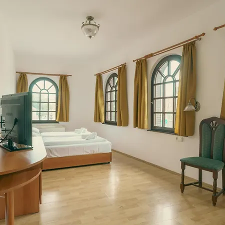Revkapu Panzio 3* Mohács