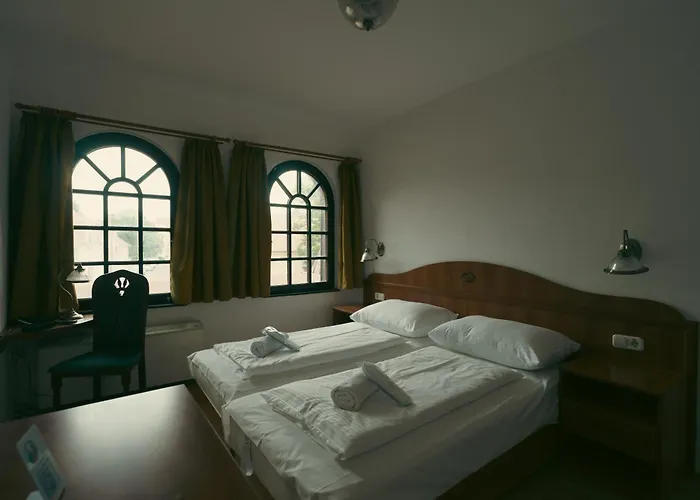 Bed & Breakfast Révkapu Panzió Mohács