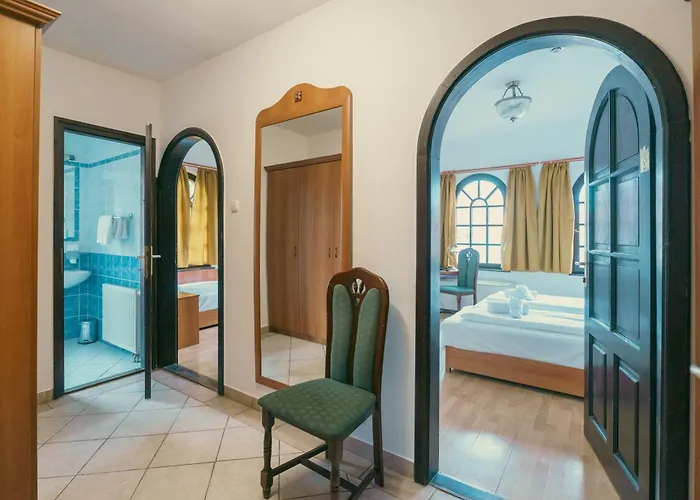 Révkapu Panzió Bed & Breakfast Mohács